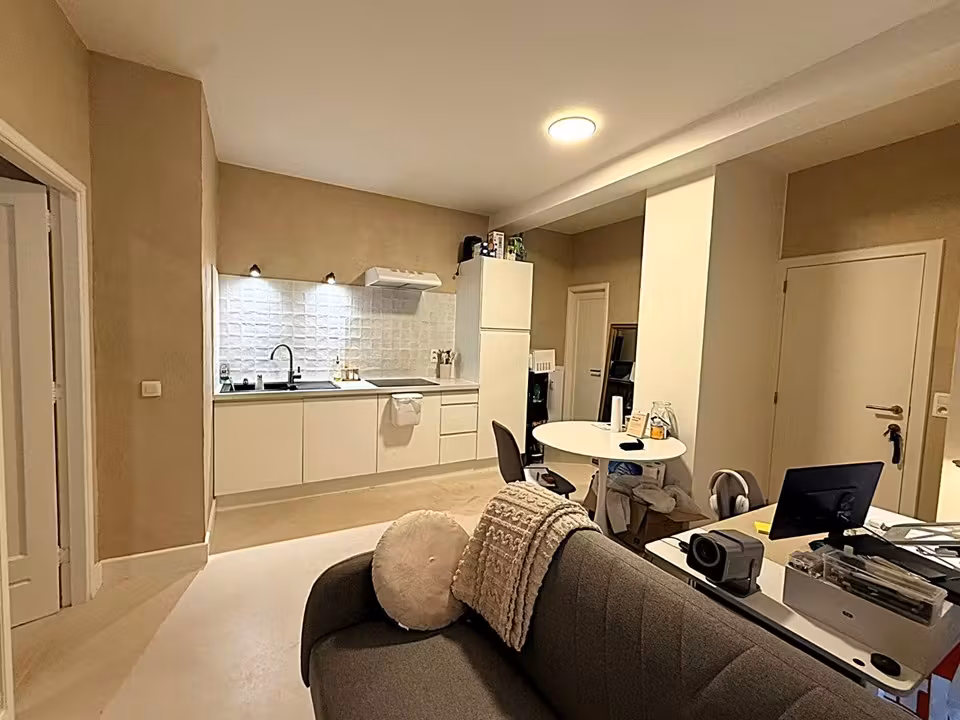 Studio rénovée et élégante à louer au cœur d'Anvers