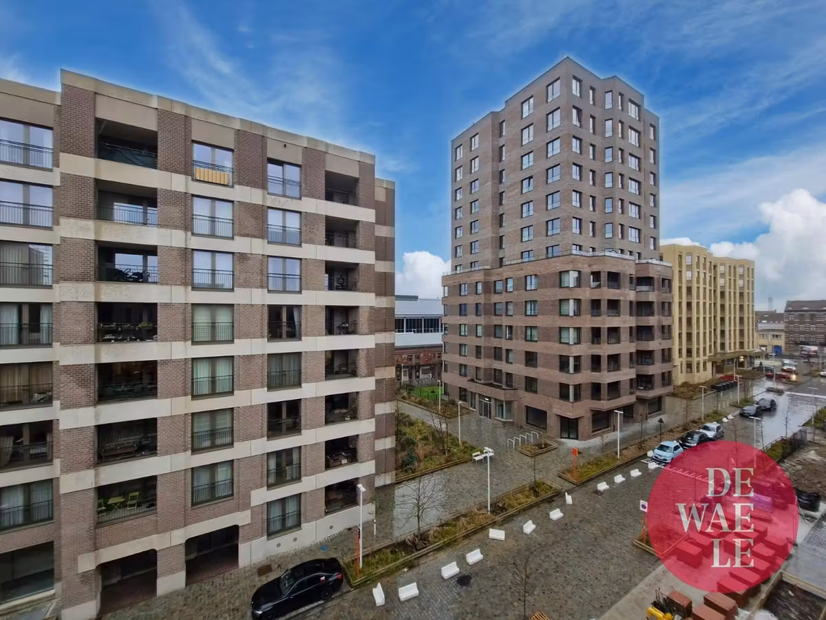 Gloednieuw appartement te Tour & Taxis met terras - 14