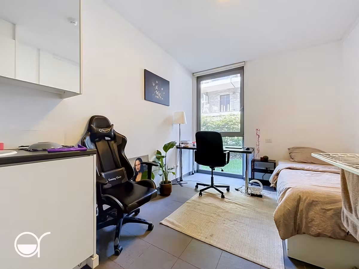 Chambre étudiante dans résidence moderne