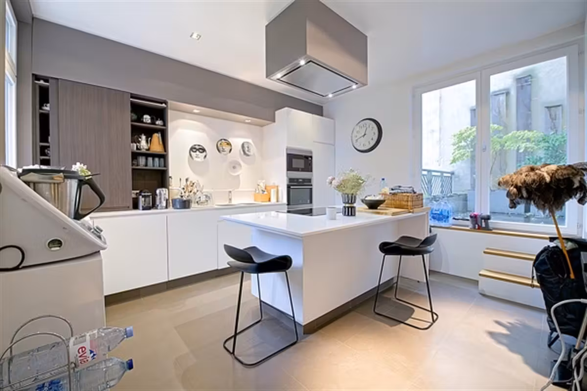 Sfeervol appartement met terras nabij Brugmann - 3