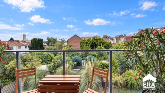 Three-bedroom apartment with terrace and parking - 12