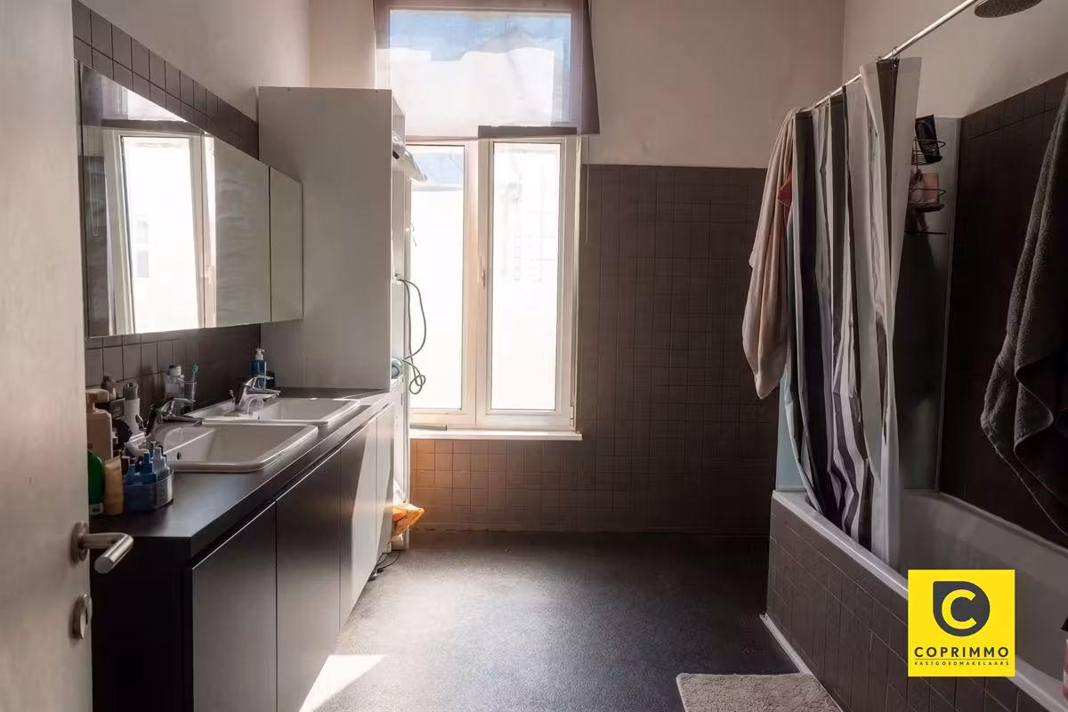 Appartement d'angle lumineux avec 2 chambres à coucher - 5