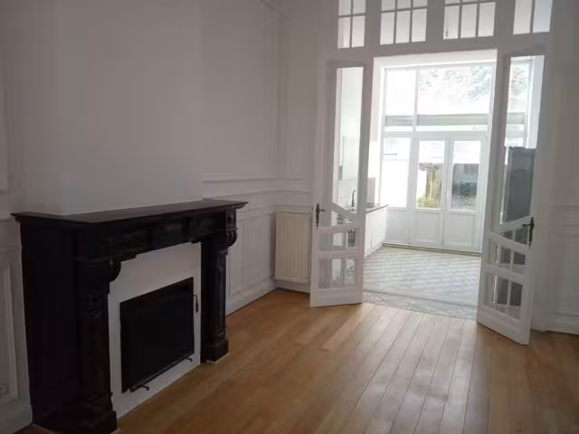 Stunning ground-floor duplex with garden in Ixelles