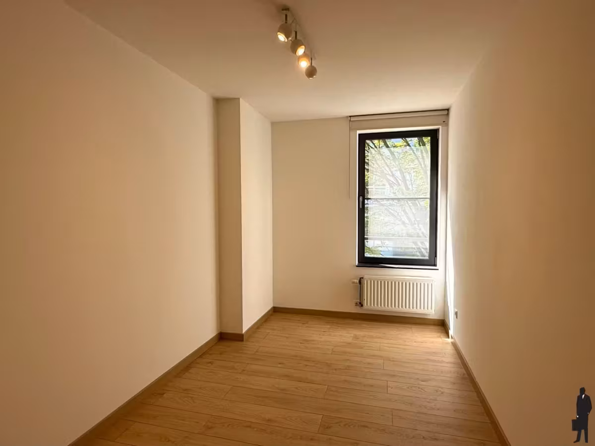 Instapklaar en lichtrijk 3-slaapkamer appartement met terras - 6