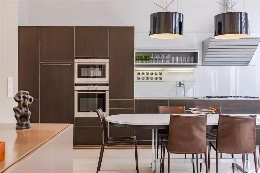 Furnished triplex near Châtelain - 10
