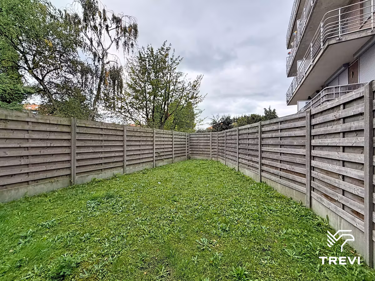 Two-bedroom apartment with terrace and garden - 2
