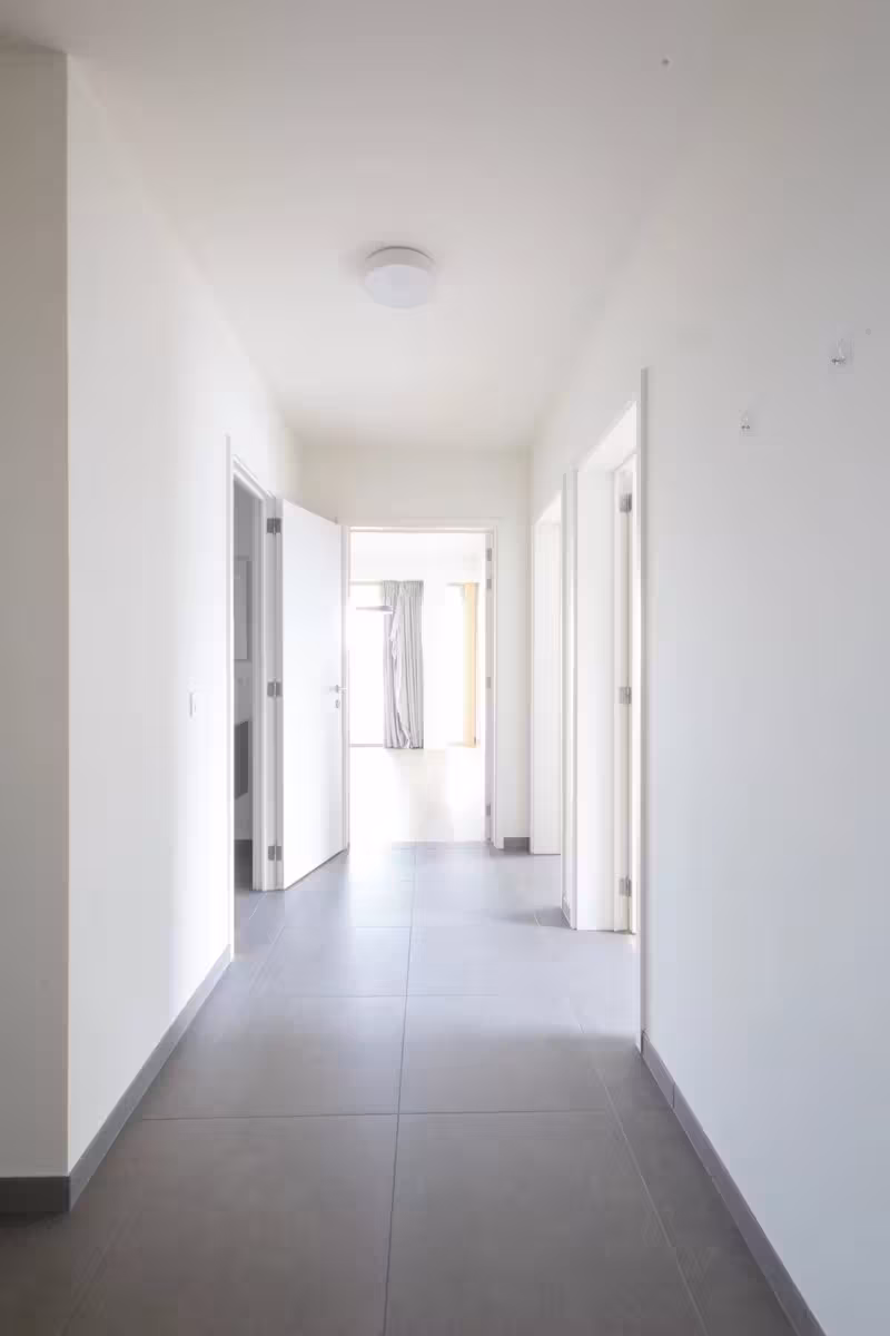 3-bedroom apartment with terrace in Tour & Taxi - 11