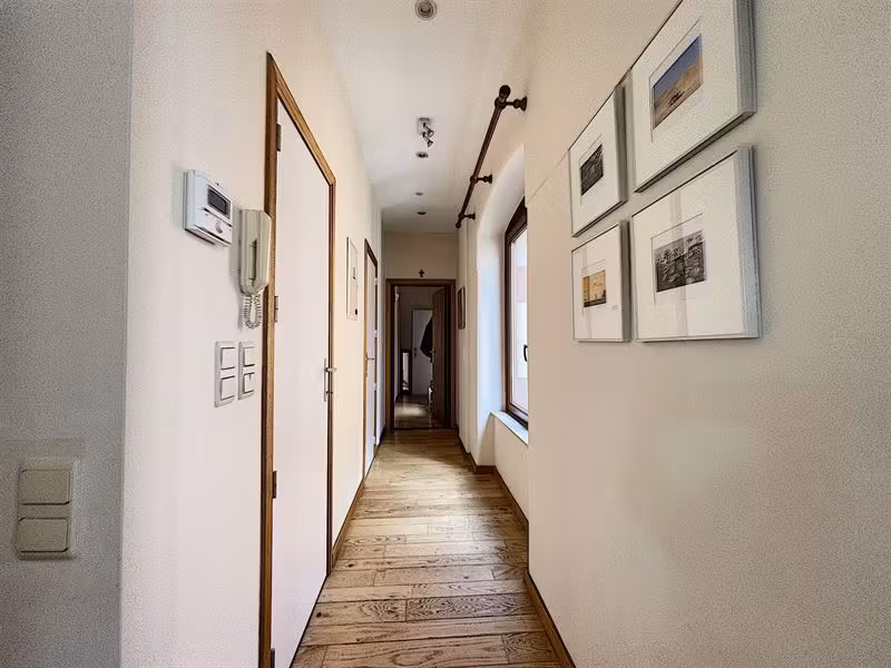 Downtown! Superb 3 bedroom apartment + terrace - 10