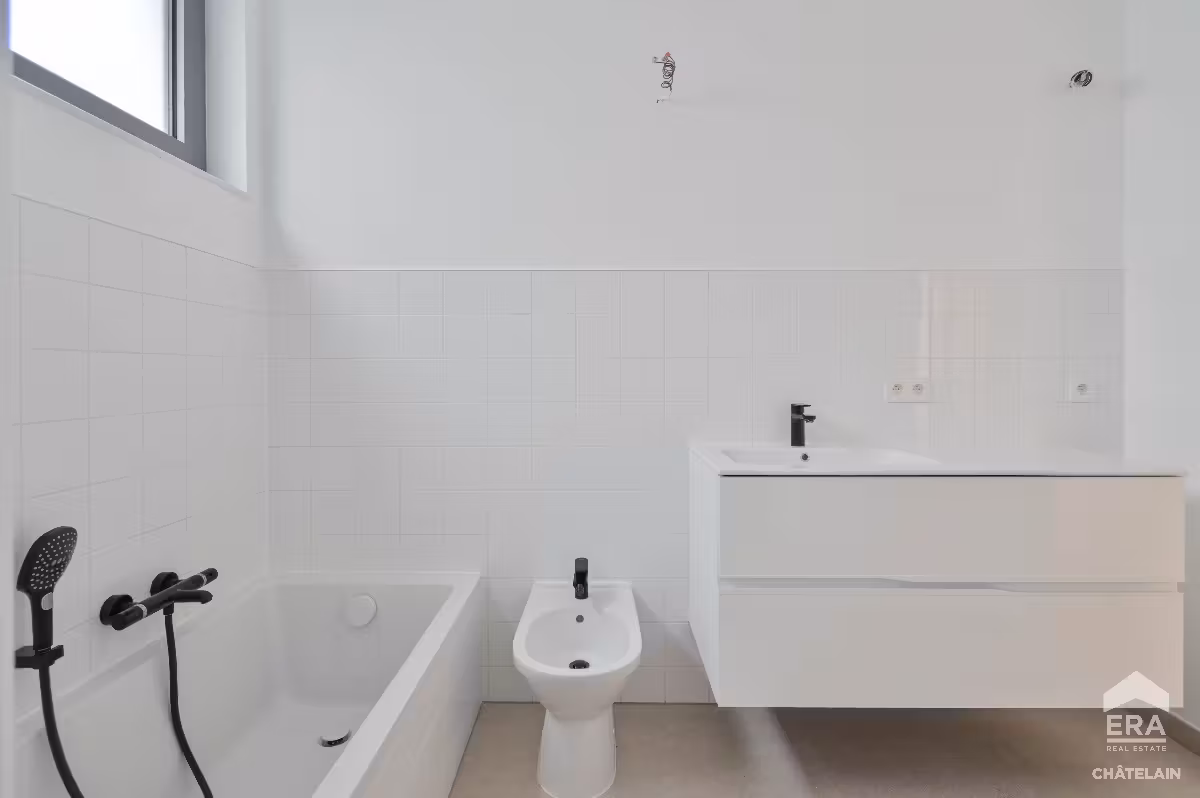 Gloednieuw appartement met tuin in Ukkel - 11