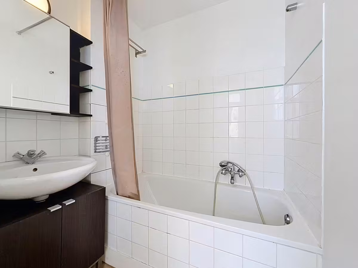 One-bedroom apartment in Ixelles - 11