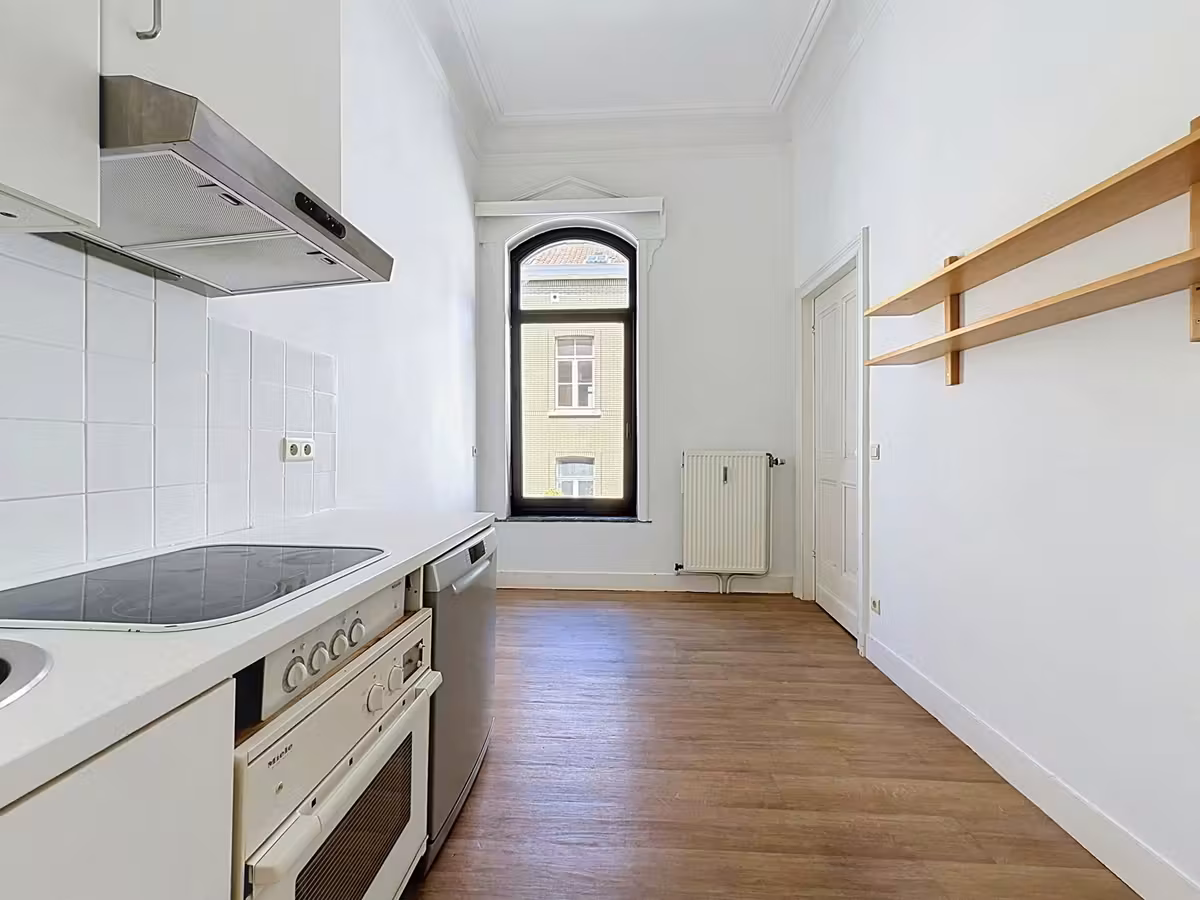One-bedroom apartment in Ixelles - 5