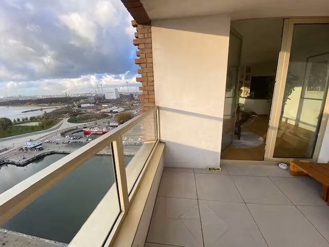 Ruime en gemeubelde penthouse op het trendy eilandje - 16