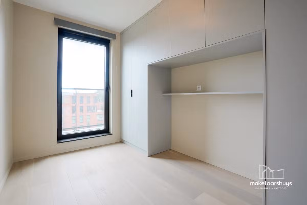 Appartement moderne avec 2 chambres à coucher et terrasse - 4