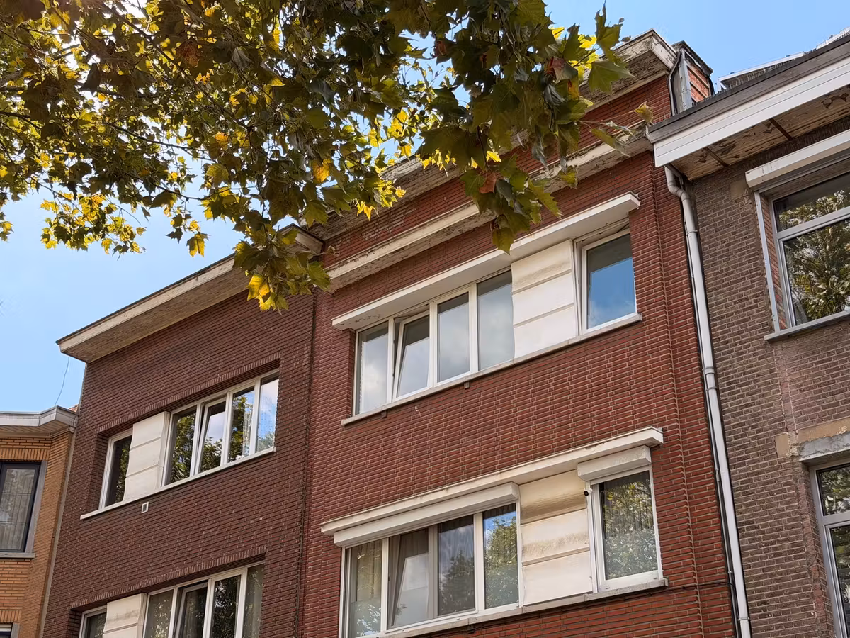 Energy-efficient apartment with solar panels - 2