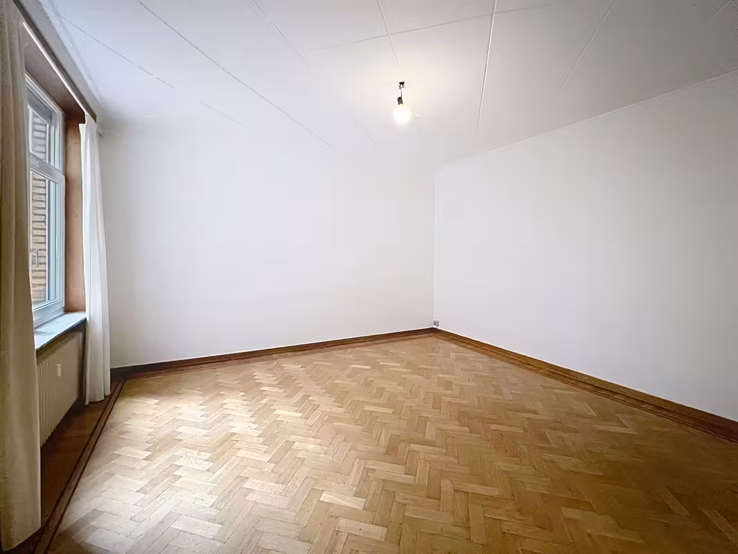 Three-bedroom apartment with loggia - 4
