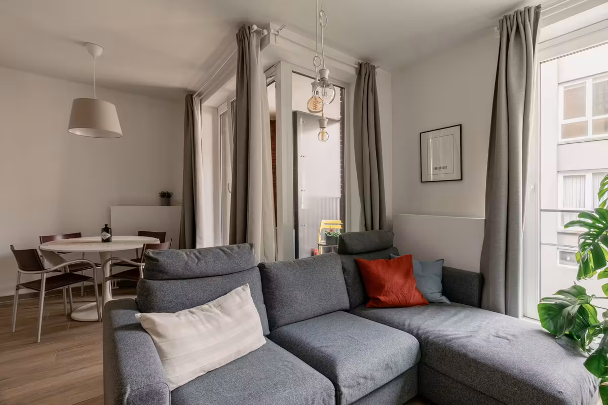 Studio fonctionnel avec terrasse et jardin commun