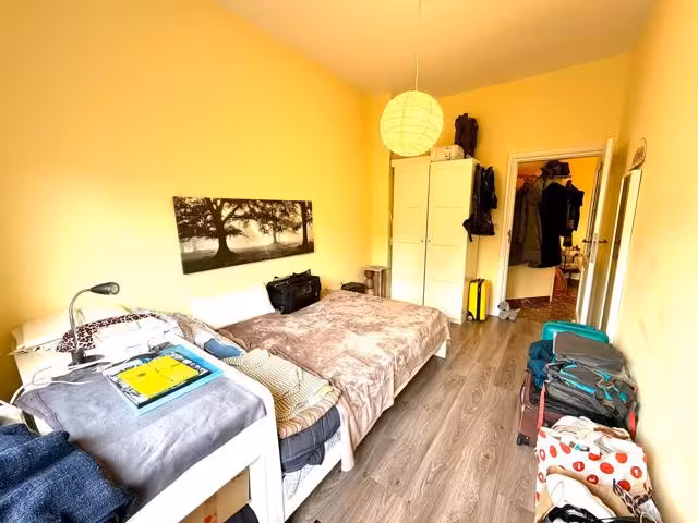 Furnished 2-bedroom apartment with large garden - 7
