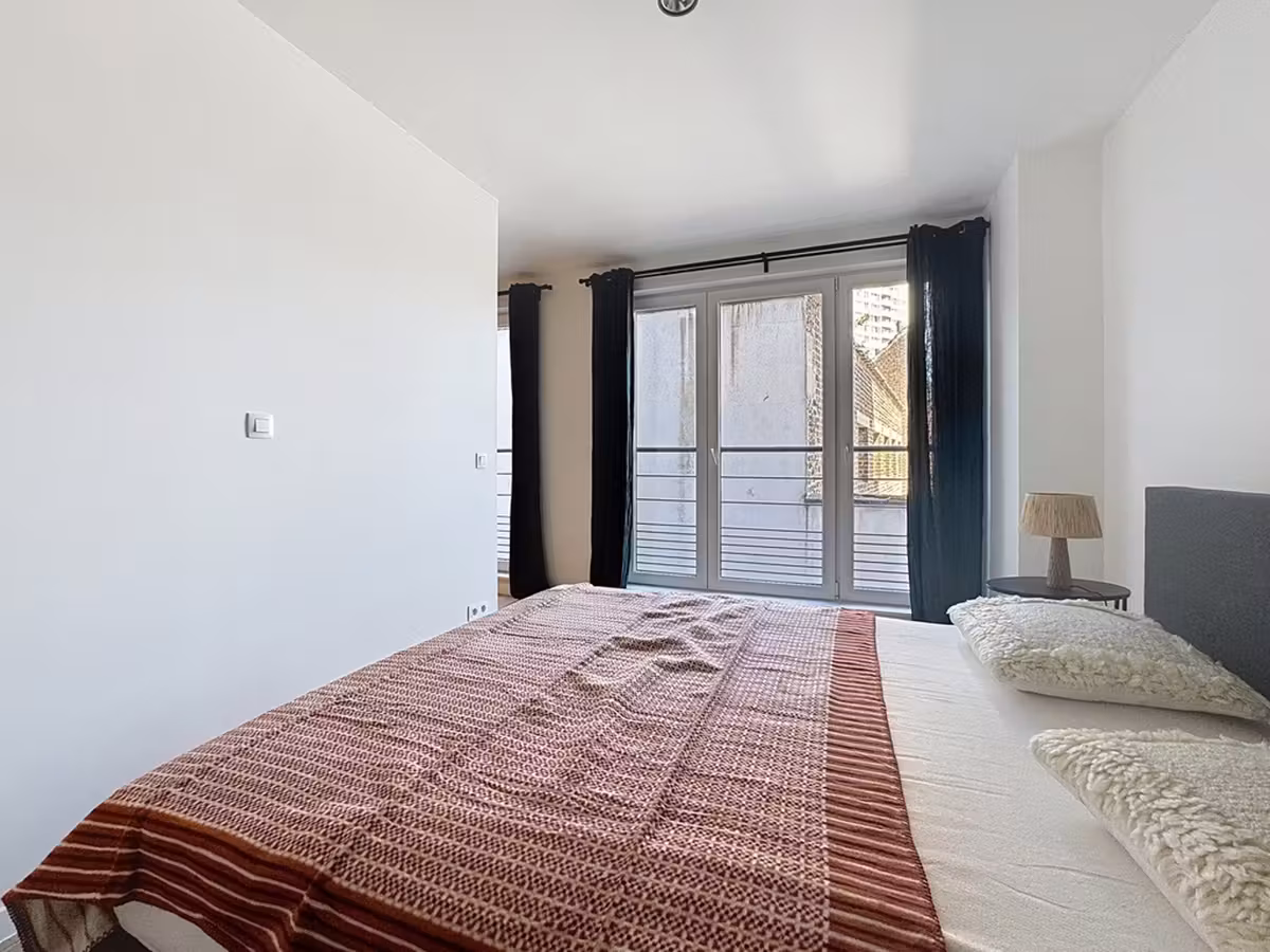 Furnished studio near Madou - 3