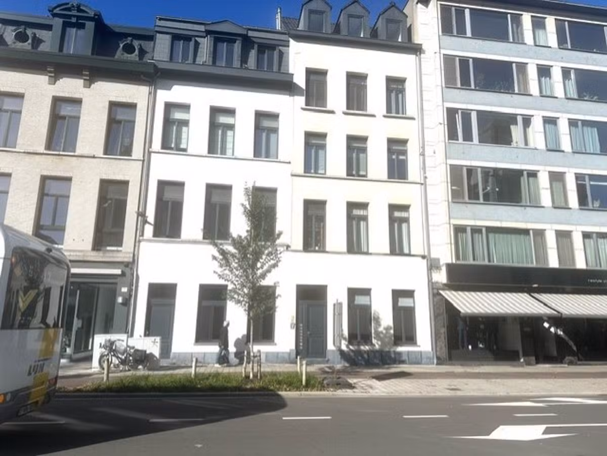 Luxe appartement met 2 slaapkamers en terras - 2
