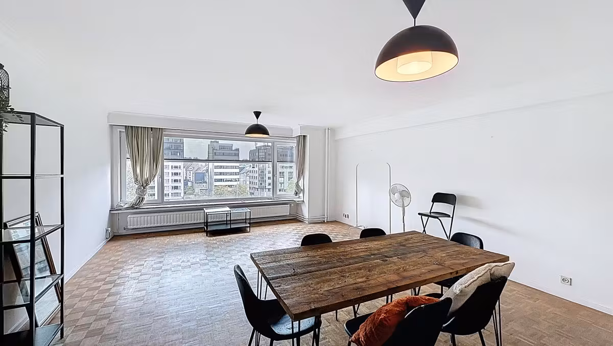 Lichtrijk appartement met terras aan het bruisende Gent Zuid - 2