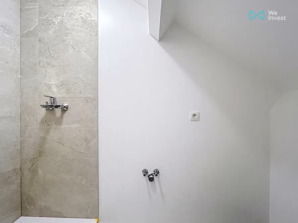 Gerenoveerde gemeubelde studio in Schaarbeek - 5