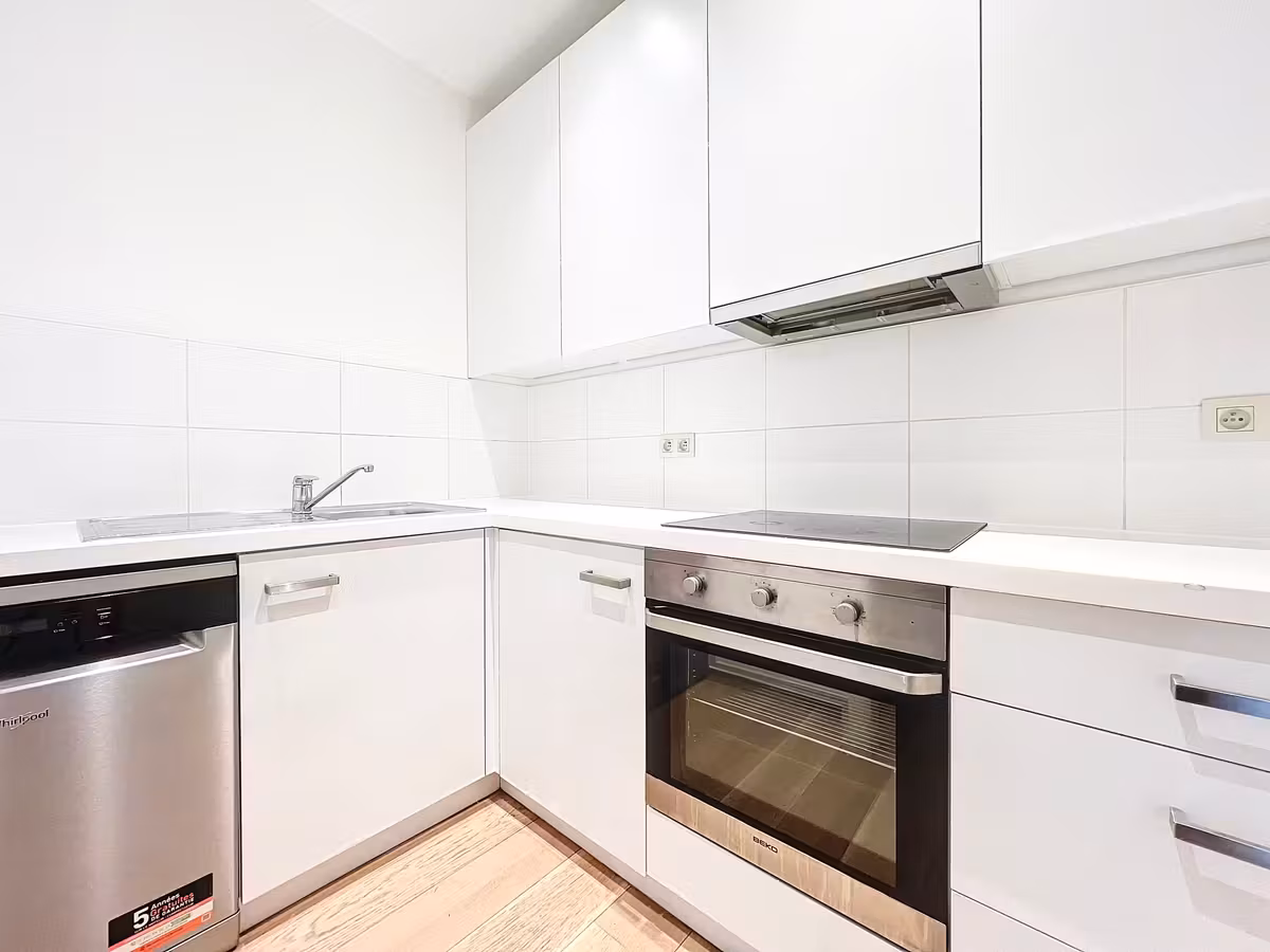 Bright 3-bedroom apartment with terrace - 3