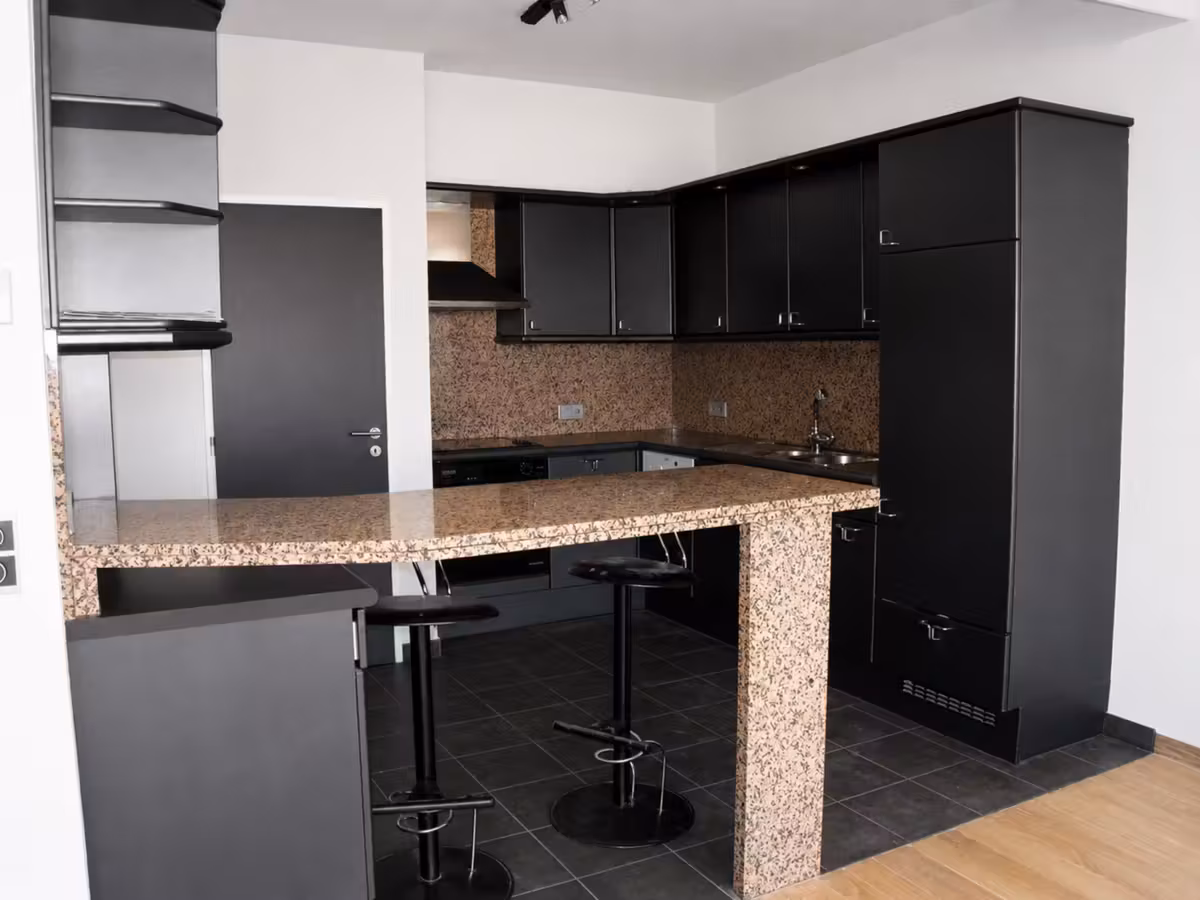Appartement spacieux et prêt à emménager avec terrasse près du Zuid - 3