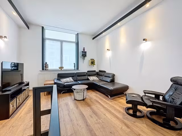 Studentenflat in Saint-Gilles met XXL terras - 16