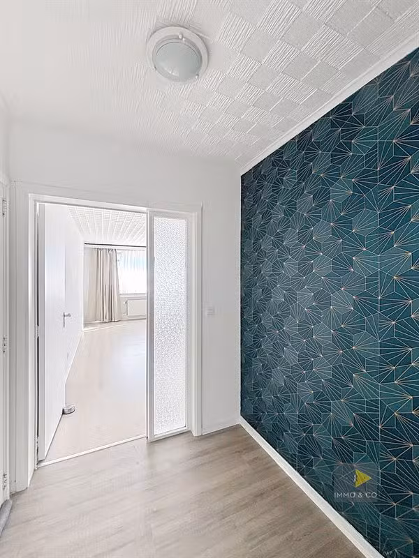 Twee-slaapkamerappartement met balkon in Evere - 5