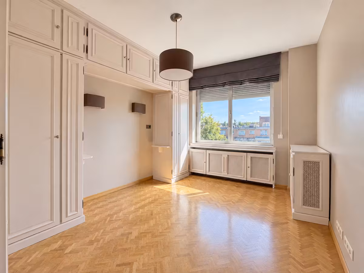 2-bedroom apartment with unobstructed views - 4