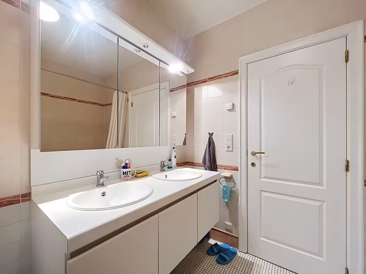 Appartement met 2 slaapkamers en terras in Wilrijk - 6