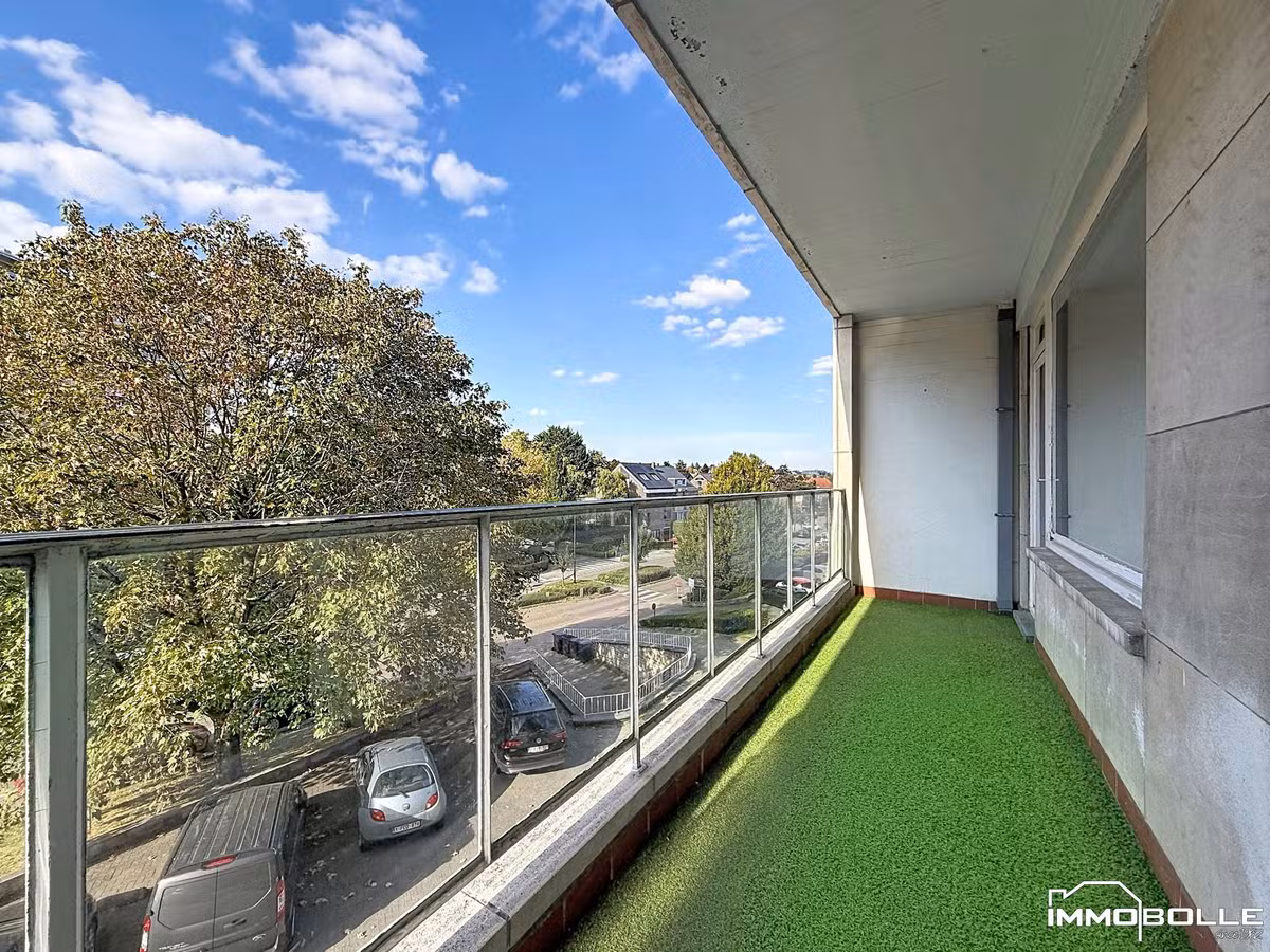 Appartement met terras in het Chant d'Oiseau-kwartier - 2