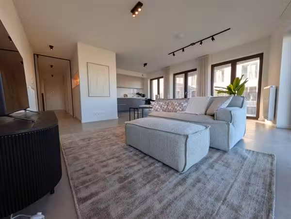 Downtown! Superb 3 bedroom apartment + terrace - 15