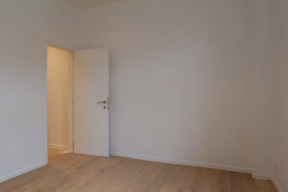 Gerenoveerde woning met 3 slaapkamers en tuin - 9