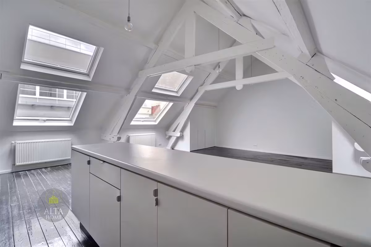 One-bedroom loft on Rue des Pierres - 10