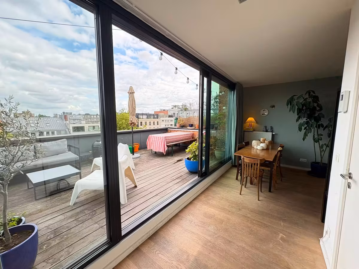 Magnifique penthouse moderne avec spacieuse terrasse - 4