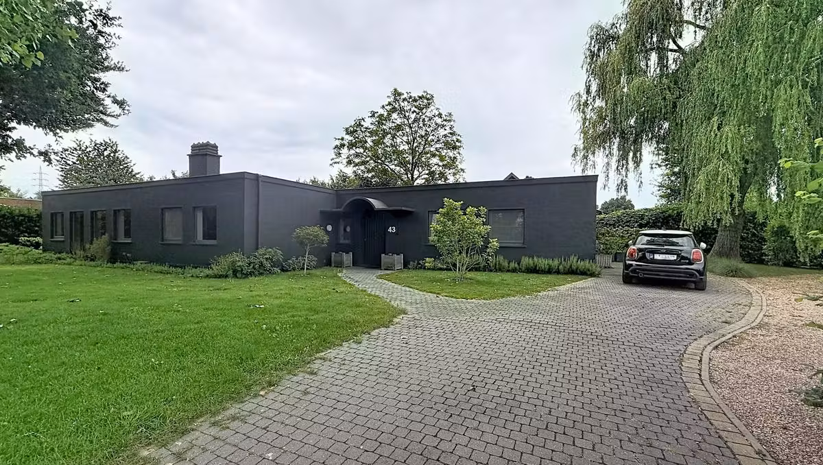 Ruime bungalow met 4 slaapkamers en grote tuin - 2