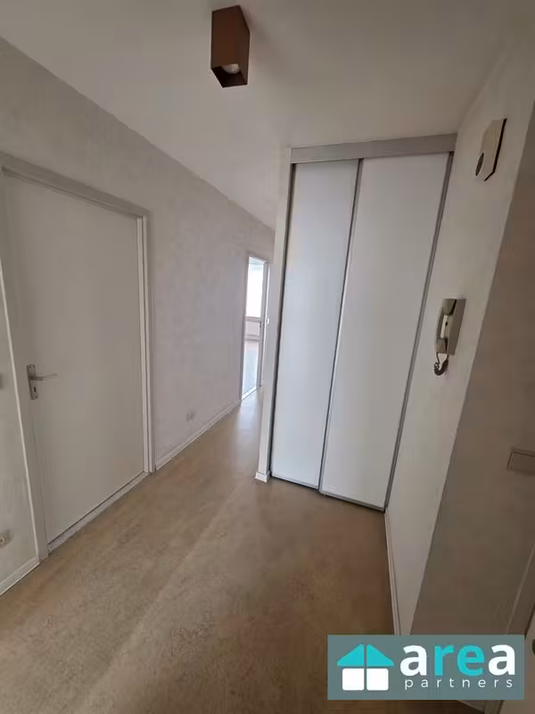 Ruim 2-slaapkamer appartement met garagebox in Deurne - 13