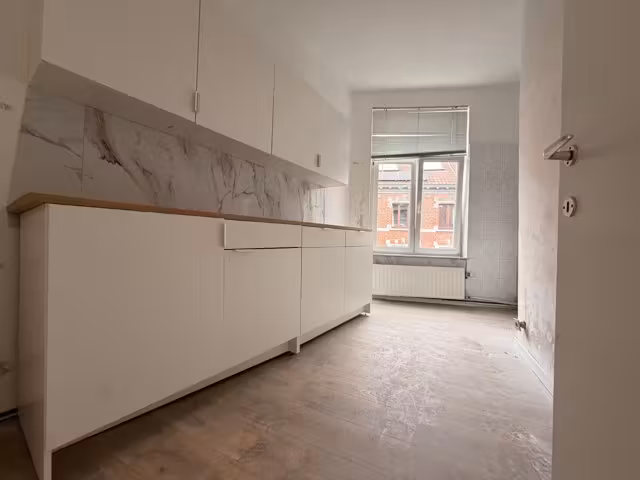 One-bedroom apartment in Ixelles - 3