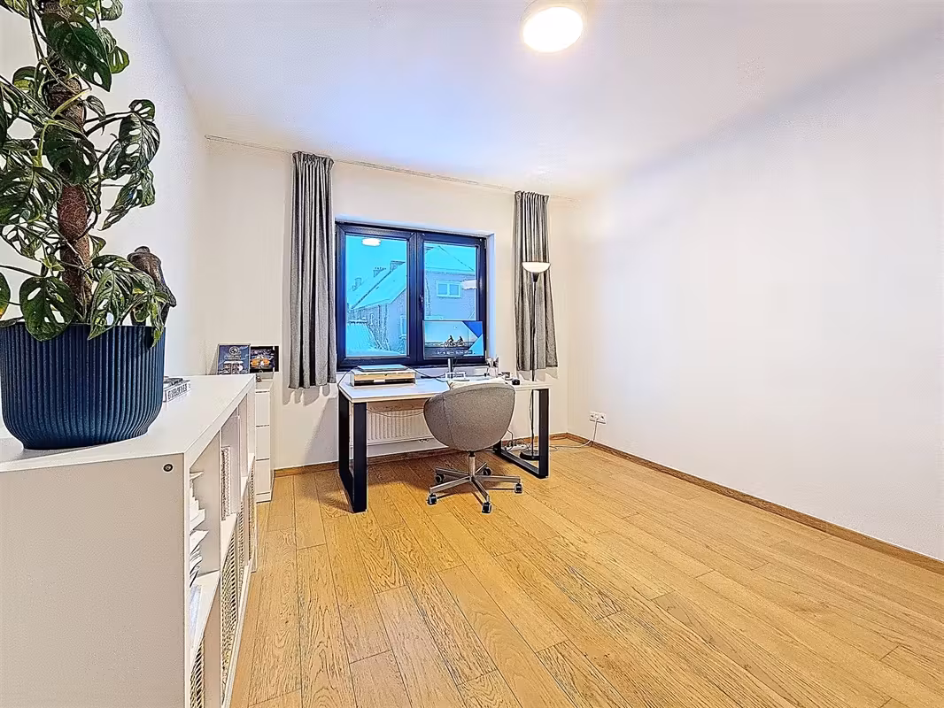 Ruime woning met tuin en 4 slaapkamers - 12