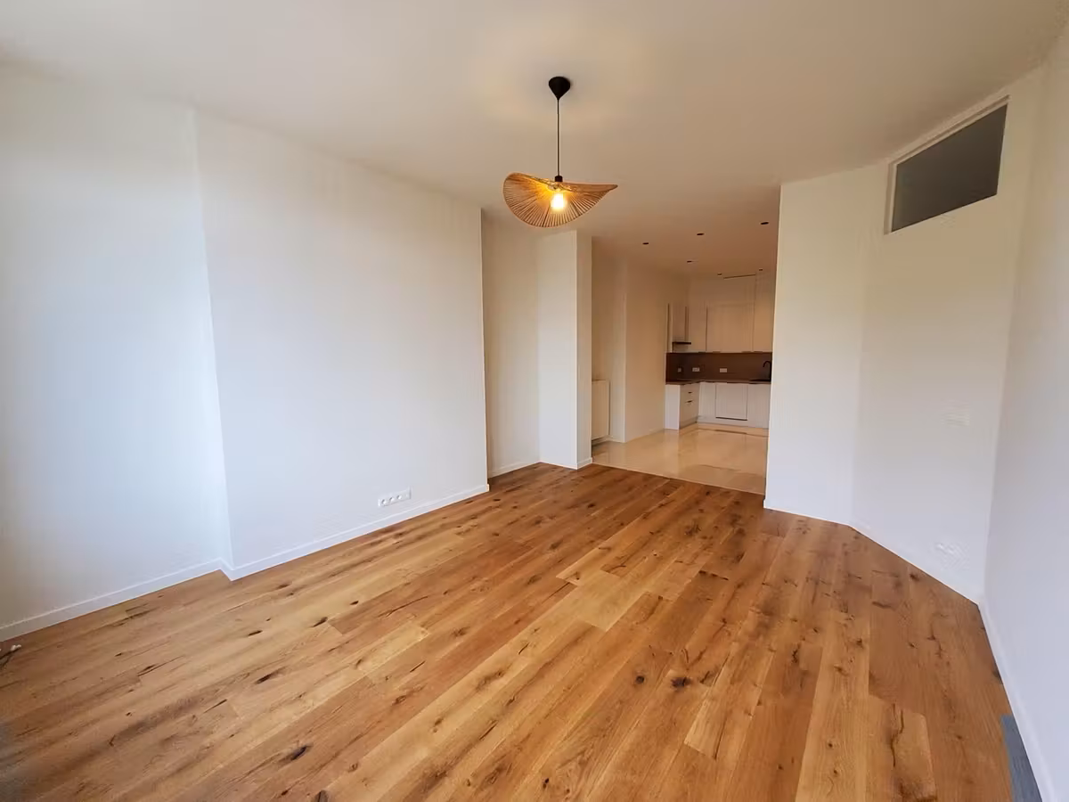 Appartement rénové à Uccle avec terrasse - 4