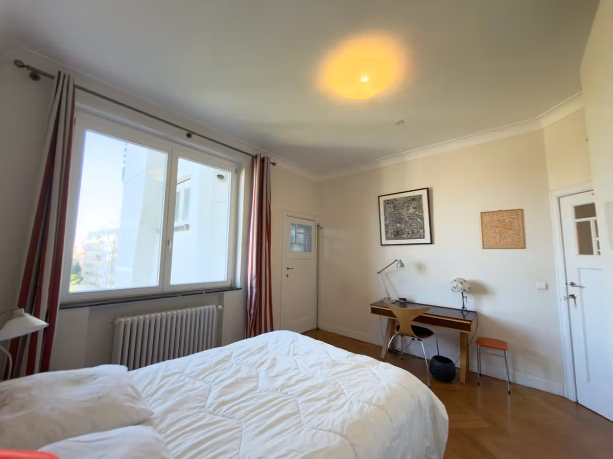 Furnished 1-bedroom apartment with terrace in Cee District - 7