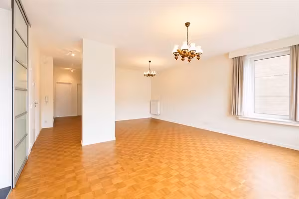 Hoekappartement met 3 slpk en staanplaats op toplocatie in Wilrijk - 3