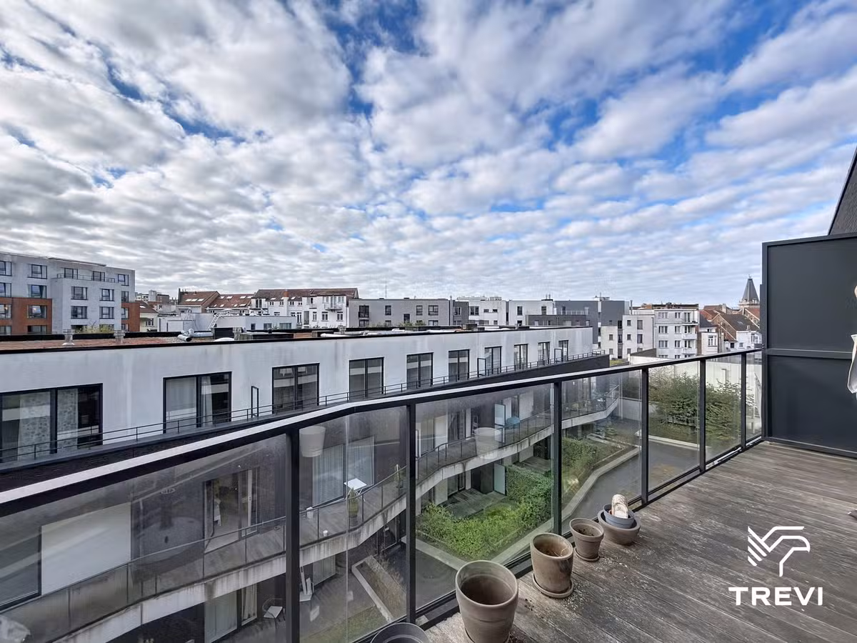One-bedroom apartment with terrace and included parking - 2