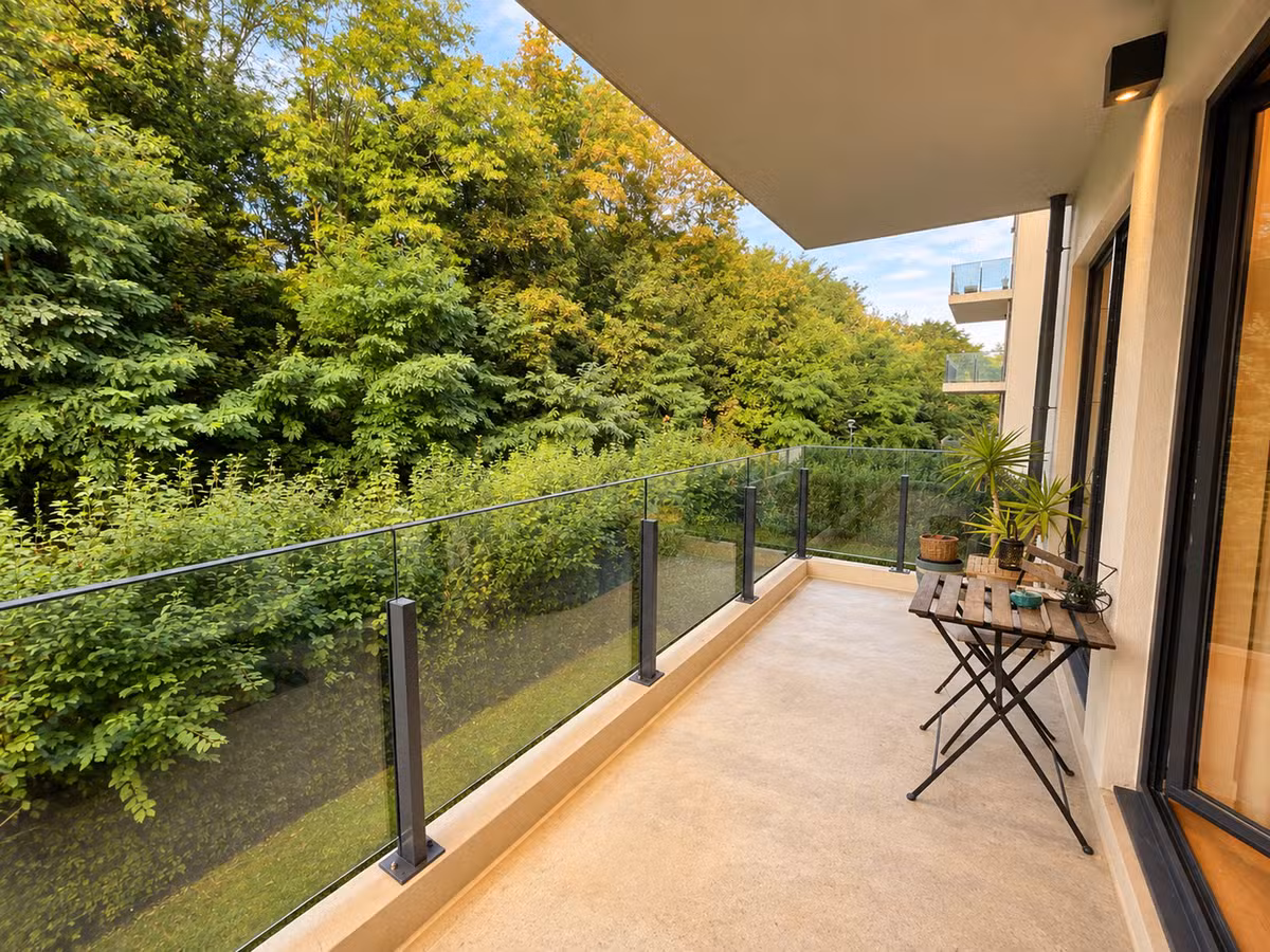 Gemeubileerd appartement met twee slaapkamers en terras - 2