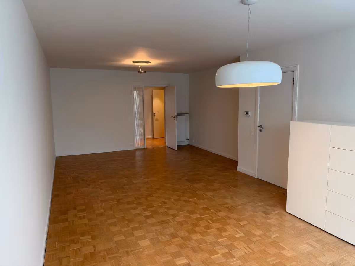 Appartement met 2 slaapkamers, terras en garage