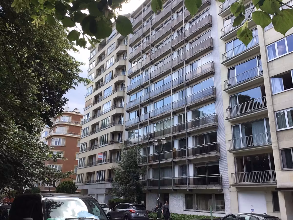 3 slaapkamer appartement op een strategische locatie in de EU wijk - 2