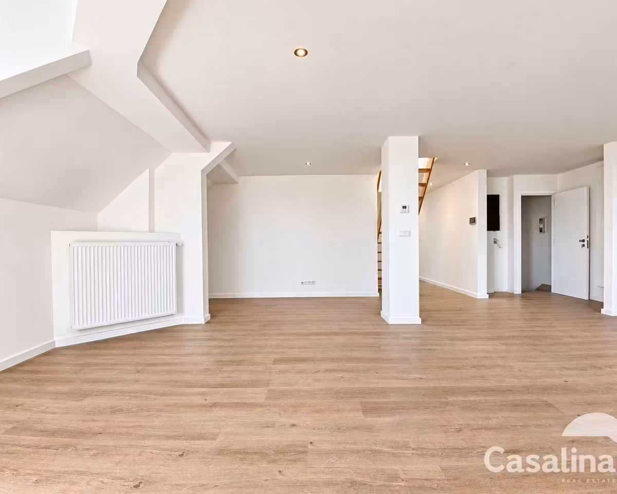 Three-bedroom duplex apartment for rent - 15