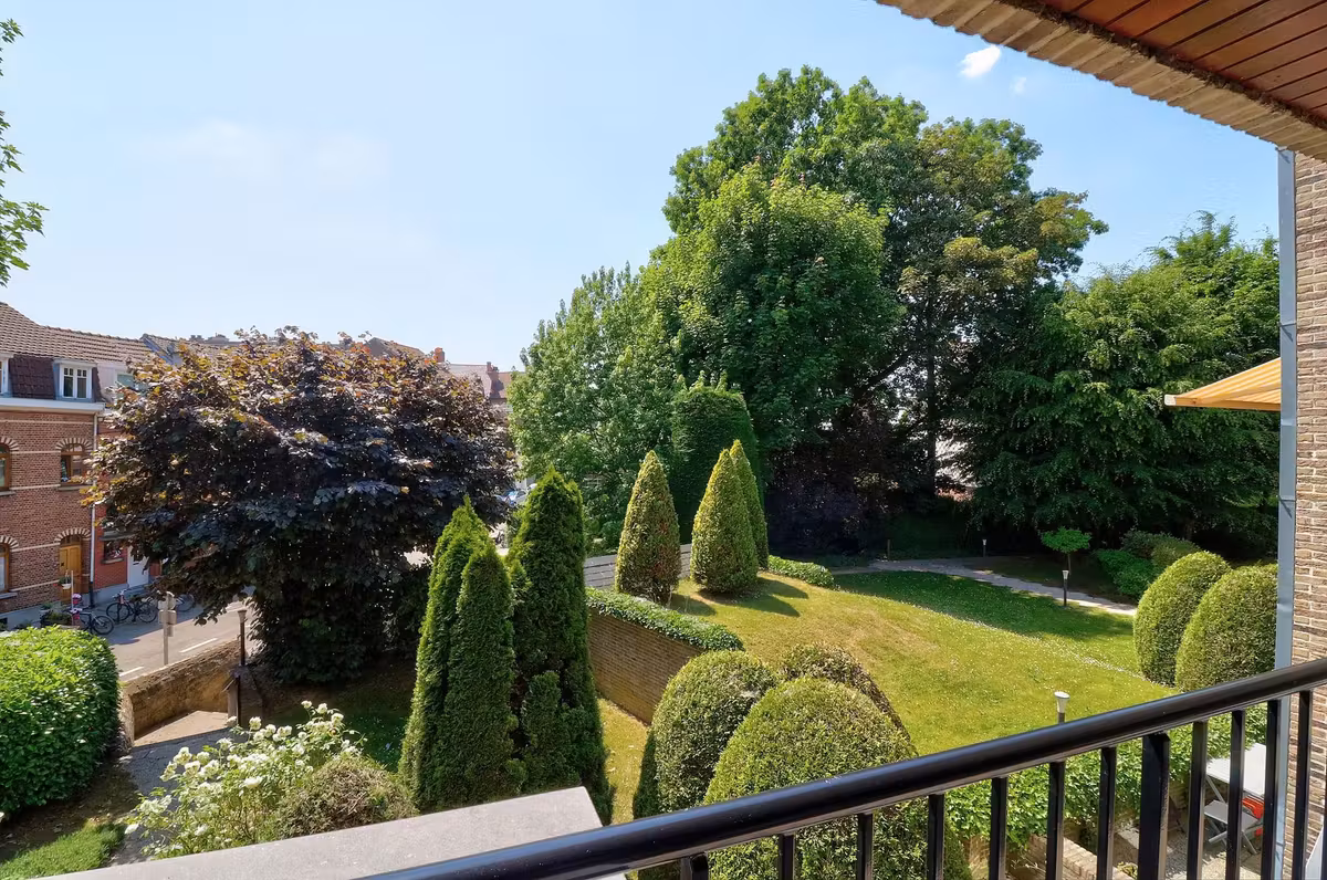 Bright 165 sqm apartment with terrace - 2