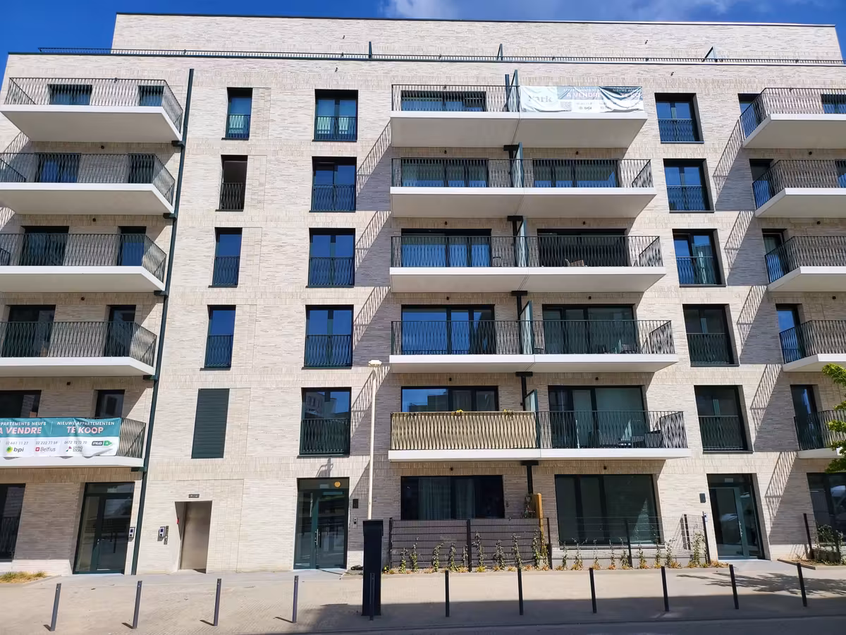 Ruim en lichtrijk nieuw appartement te huur in Anderlecht - 9